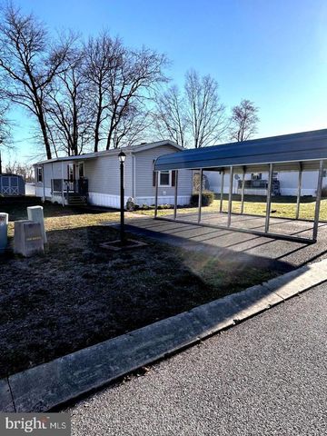 20 SPRUCE LN, Manchester, PA 17345