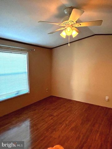 20 SPRUCE LN, Manchester, PA 17345