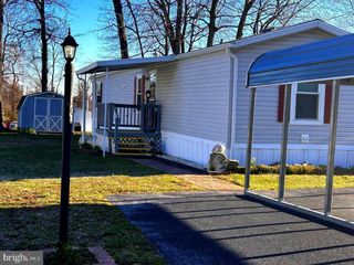 20 SPRUCE LN, Manchester, PA 17345