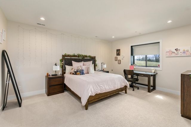 5094 Grand Ridge Drive, West Des Moines, IA 50265