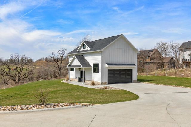 5094 Grand Ridge Drive, West Des Moines, IA 50265