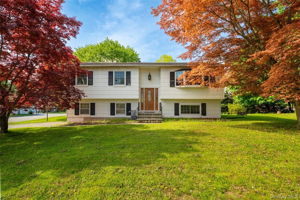 14 Gurran Drive, Stony Point, NY 10980