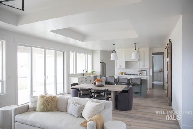 2545 E Cavern Dr., Meridian, ID 83642