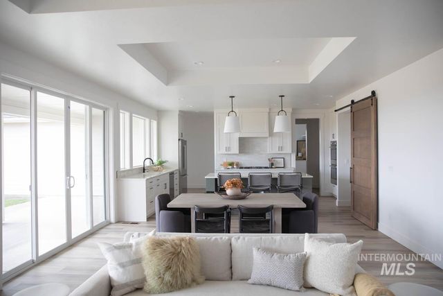 2545 E Cavern Dr., Meridian, ID 83642