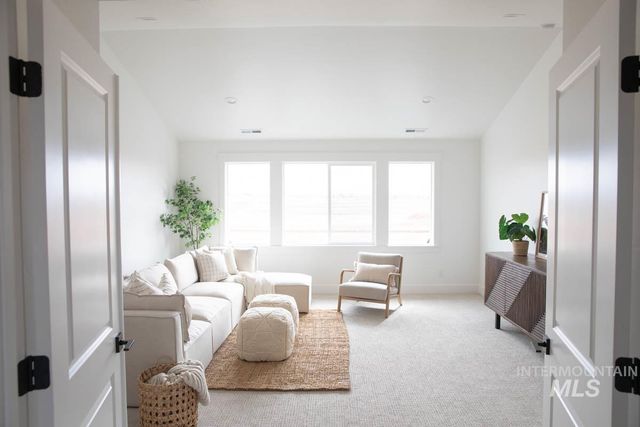 2545 E Cavern Dr., Meridian, ID 83642