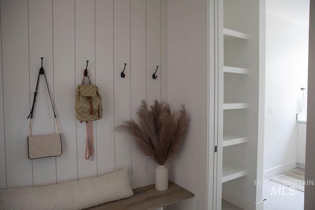 2545 E Cavern Dr., Meridian, ID 83642