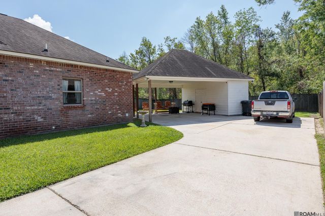 17070 Bradford Ave, Greenwell Springs, LA 70739