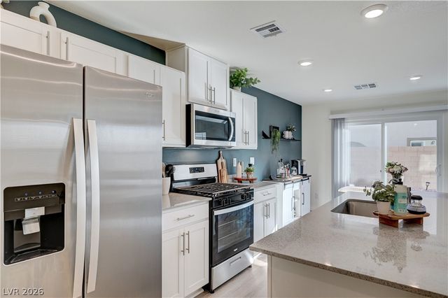 623 Harmony Rock Avenue, North Las Vegas, NV 89081