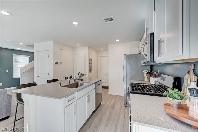 623 Harmony Rock Avenue, North Las Vegas, NV 89081