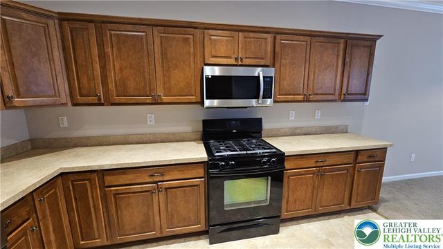 4079 Yorktown Road, Coopersburg Boro, PA 18036