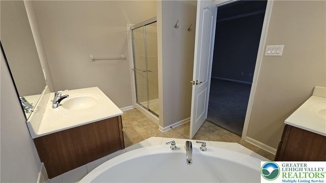 4079 Yorktown Road, Coopersburg Boro, PA 18036