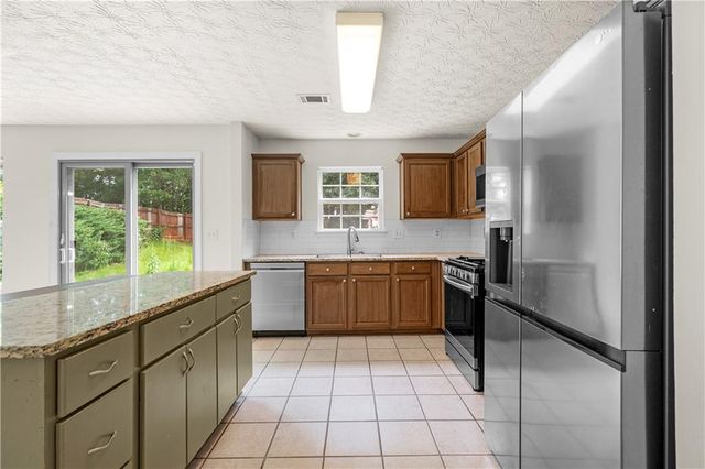 3740 Crescent Walk Lane, Suwanee, GA 30024