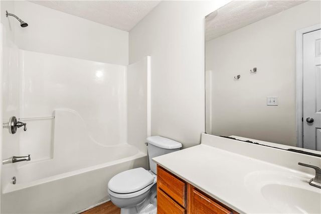 3740 Crescent Walk Lane, Suwanee, GA 30024