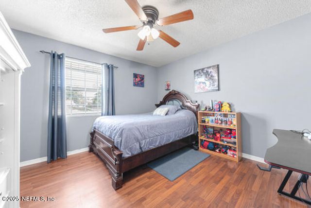 907 TURTLE CREEK Drive N, Jacksonville, FL 32218