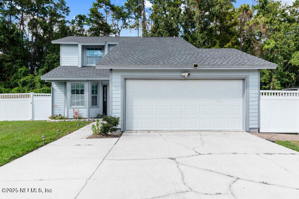 907 TURTLE CREEK Drive N, Jacksonville, FL 32218