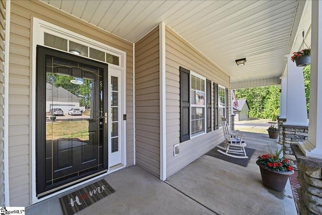 102 Teakwood Court, Boiling Springs, SC 29316