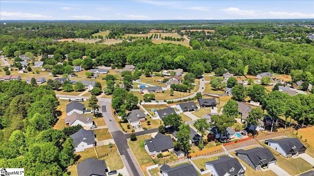 102 Teakwood Court, Boiling Springs, SC 29316
