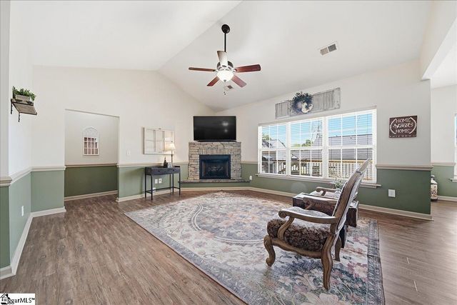 102 Teakwood Court, Boiling Springs, SC 29316
