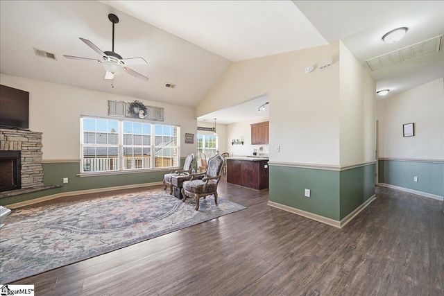 102 Teakwood Court, Boiling Springs, SC 29316