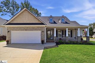 102 Teakwood Court, Boiling Springs, SC 29316