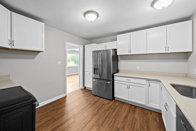 19 Gino Dr, Clarksville, TN 37042