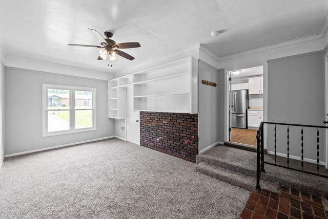 19 Gino Dr, Clarksville, TN 37042