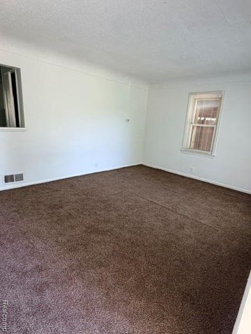 4701 Birchcrest Drive, Flint, MI 48504