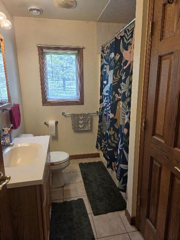 1002 Chrysler DRIVE, Mishicot, WI 54228
