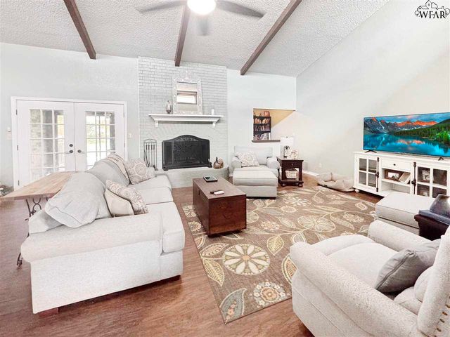 2702 SHEPHERDS GLEN, Wichita Falls, TX 76308