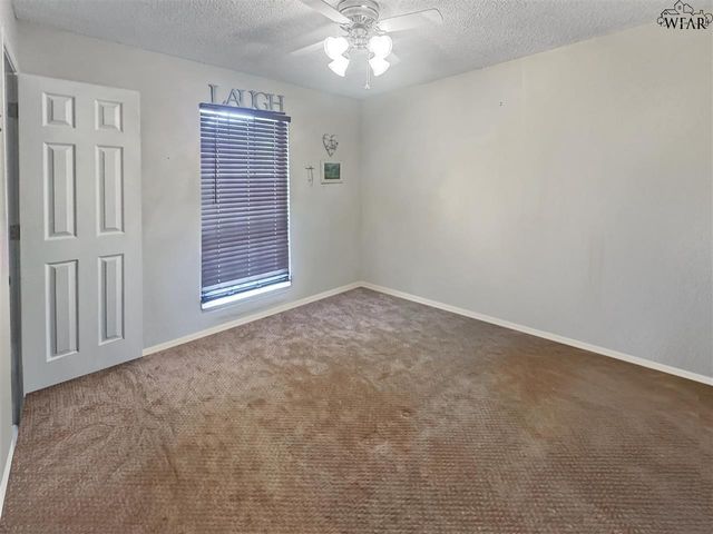 2702 SHEPHERDS GLEN, Wichita Falls, TX 76308