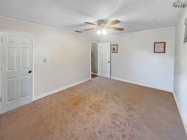 2702 SHEPHERDS GLEN, Wichita Falls, TX 76308