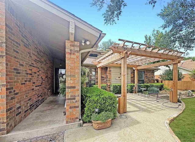 2702 SHEPHERDS GLEN, Wichita Falls, TX 76308