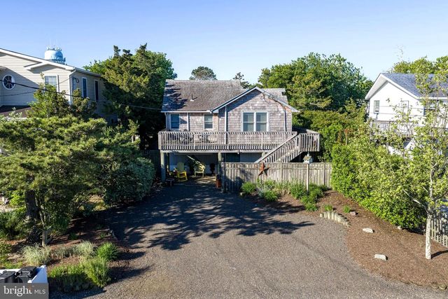 18 W 7TH ST, Barnegat Light, NJ 08006