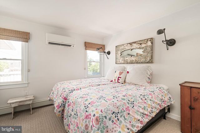 18 W 7TH ST, Barnegat Light, NJ 08006