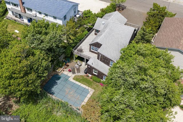 18 W 7TH ST, Barnegat Light, NJ 08006