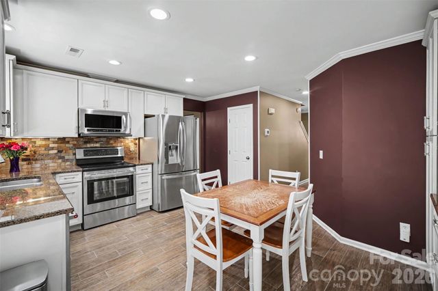 138 Nahcotta Drive, Mooresville, NC 28115