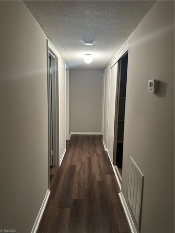 2240 Sunderland Road, Winston-salem, NC 27103