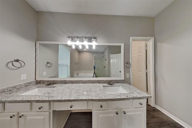 19002 Ridge Trail Lane, Houston, TX 77084