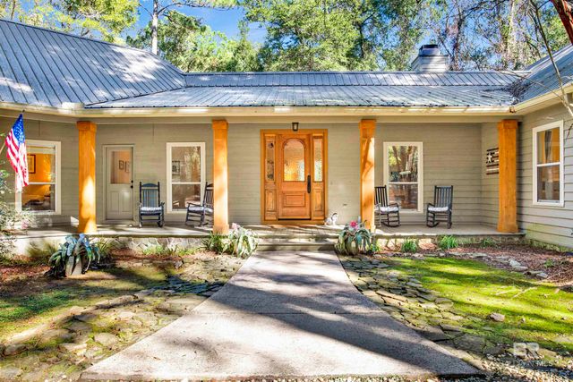 15 Woods Avenue, Fairhope, AL 36532