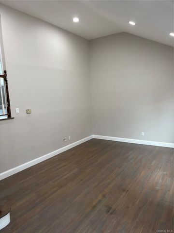 128 W 17th Street, Deer Park, NY 11729