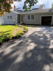 128 W 17th Street, Deer Park, NY 11729