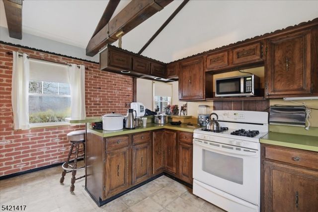 100 Old Croton Rd, Raritan Twp., NJ 08822