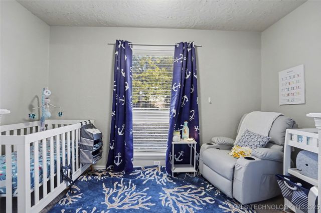 9330 S Oxford Avenue, Tulsa, OK 74137