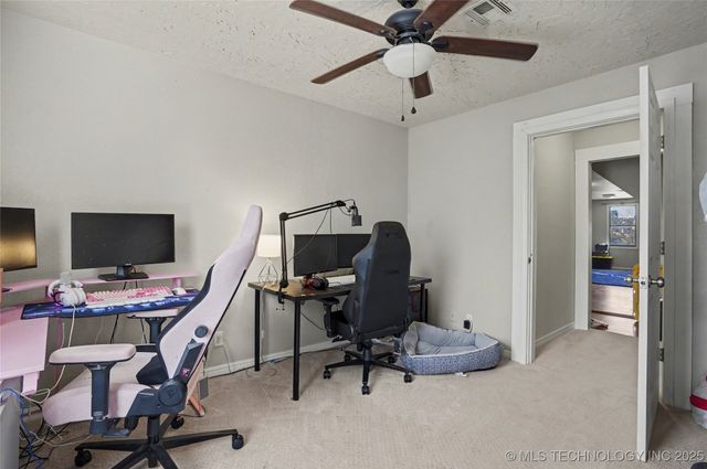 9330 S Oxford Avenue, Tulsa, OK 74137