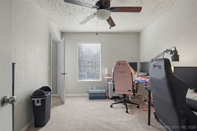 9330 S Oxford Avenue, Tulsa, OK 74137