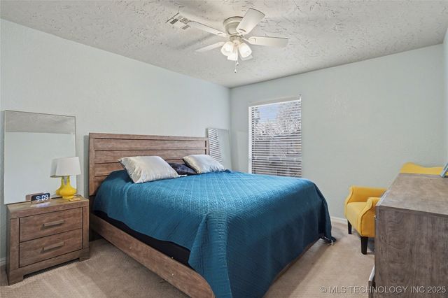 9330 S Oxford Avenue, Tulsa, OK 74137