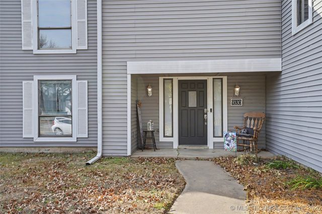 9330 S Oxford Avenue, Tulsa, OK 74137