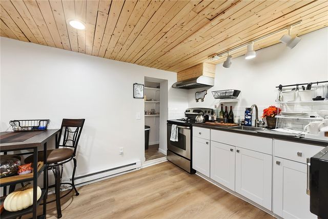 1234 Ridge Ave, Coraopolis, PA 15108