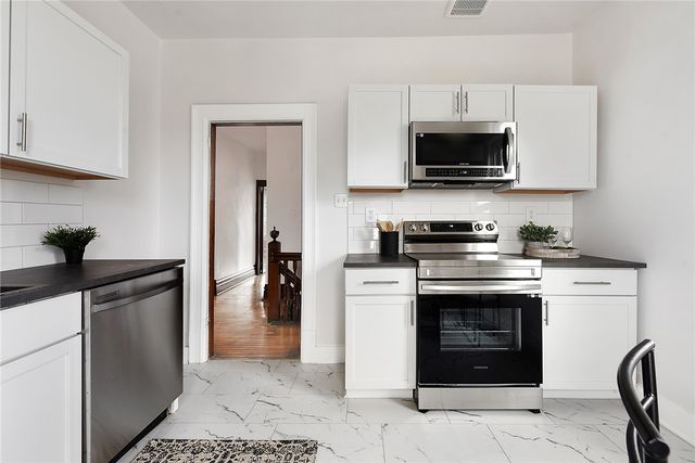 1234 Ridge Ave, Coraopolis, PA 15108