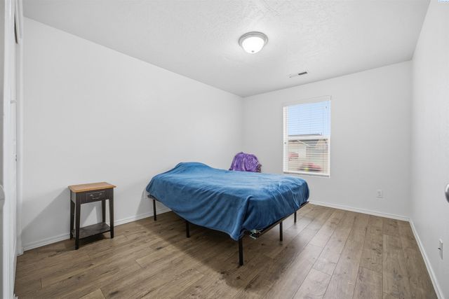 6302 Westport Lane, Pasco, WA 99301